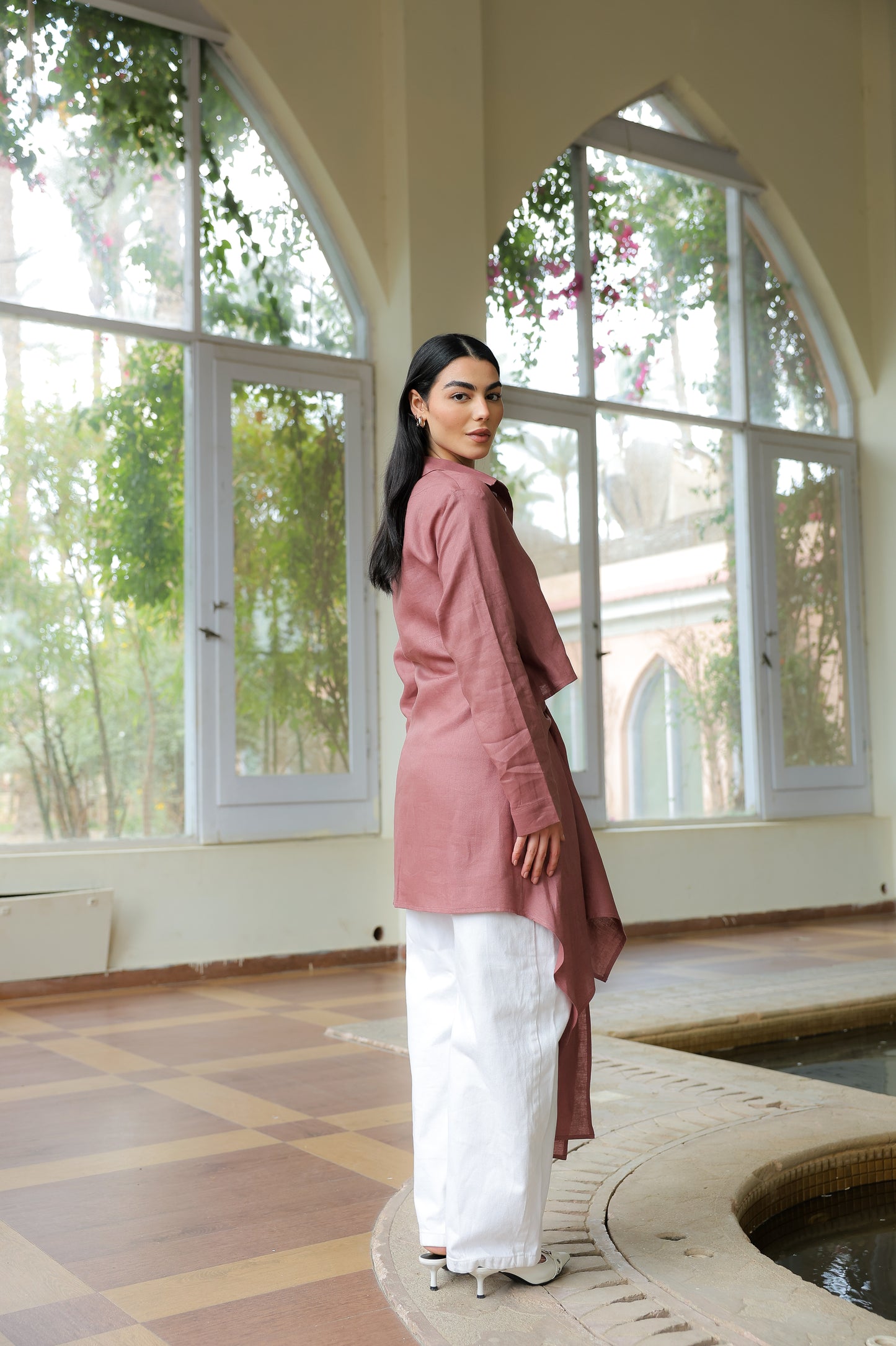 Paneled Tie-front shirt in rosewood