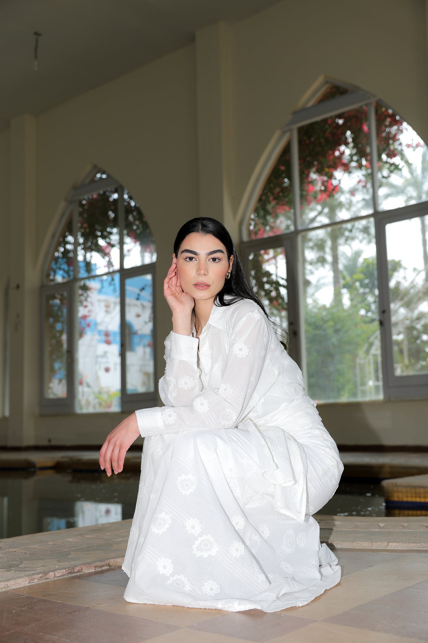 feminine set In White Richelieu lace