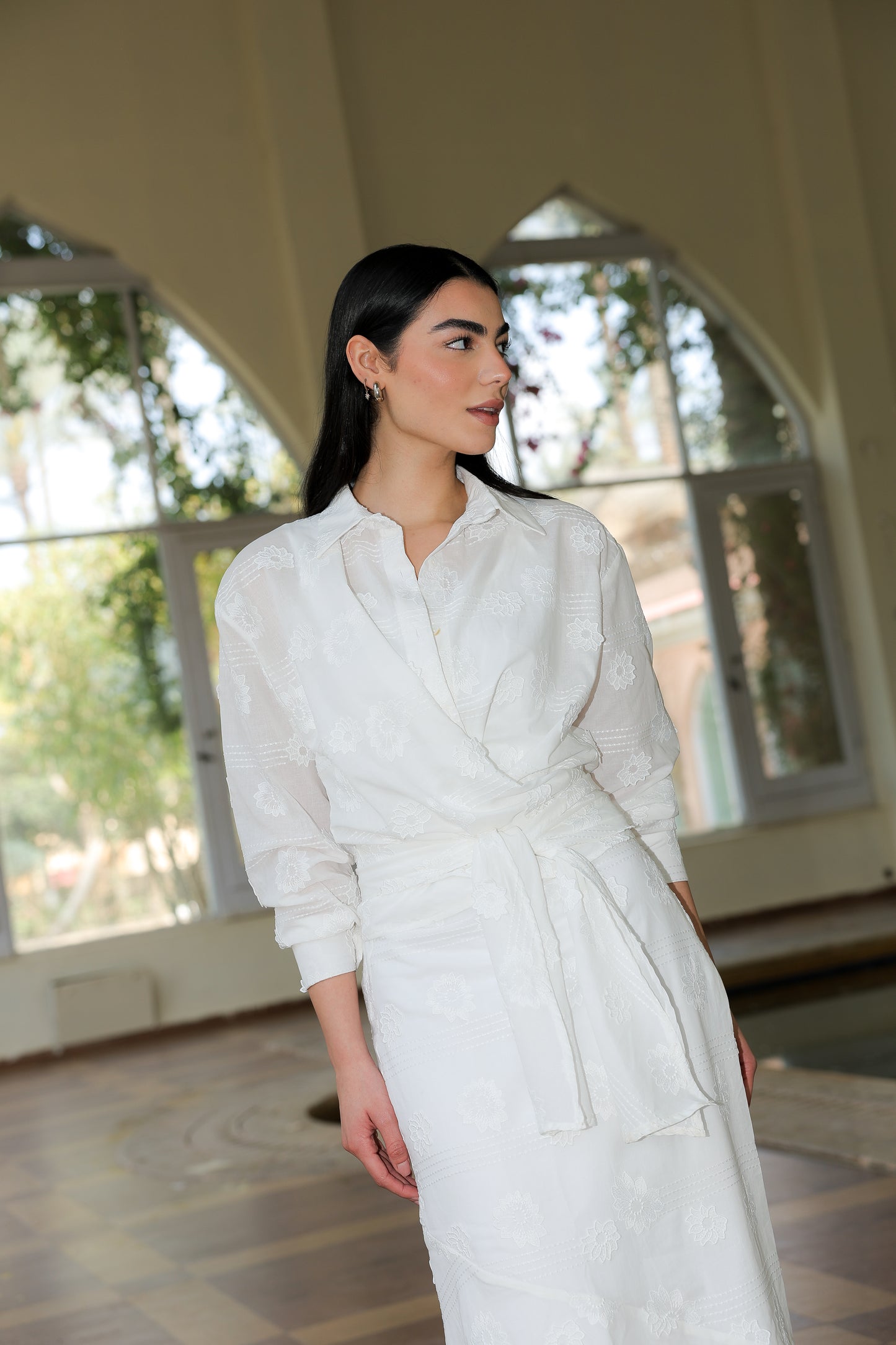 feminine set In White Richelieu lace