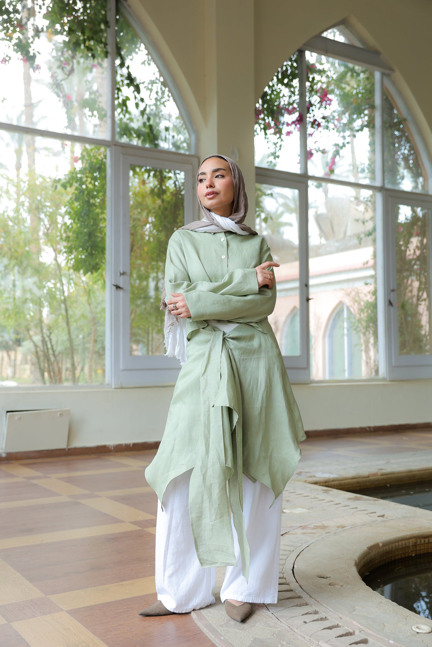 Paneled Tie-front shirt in mint green