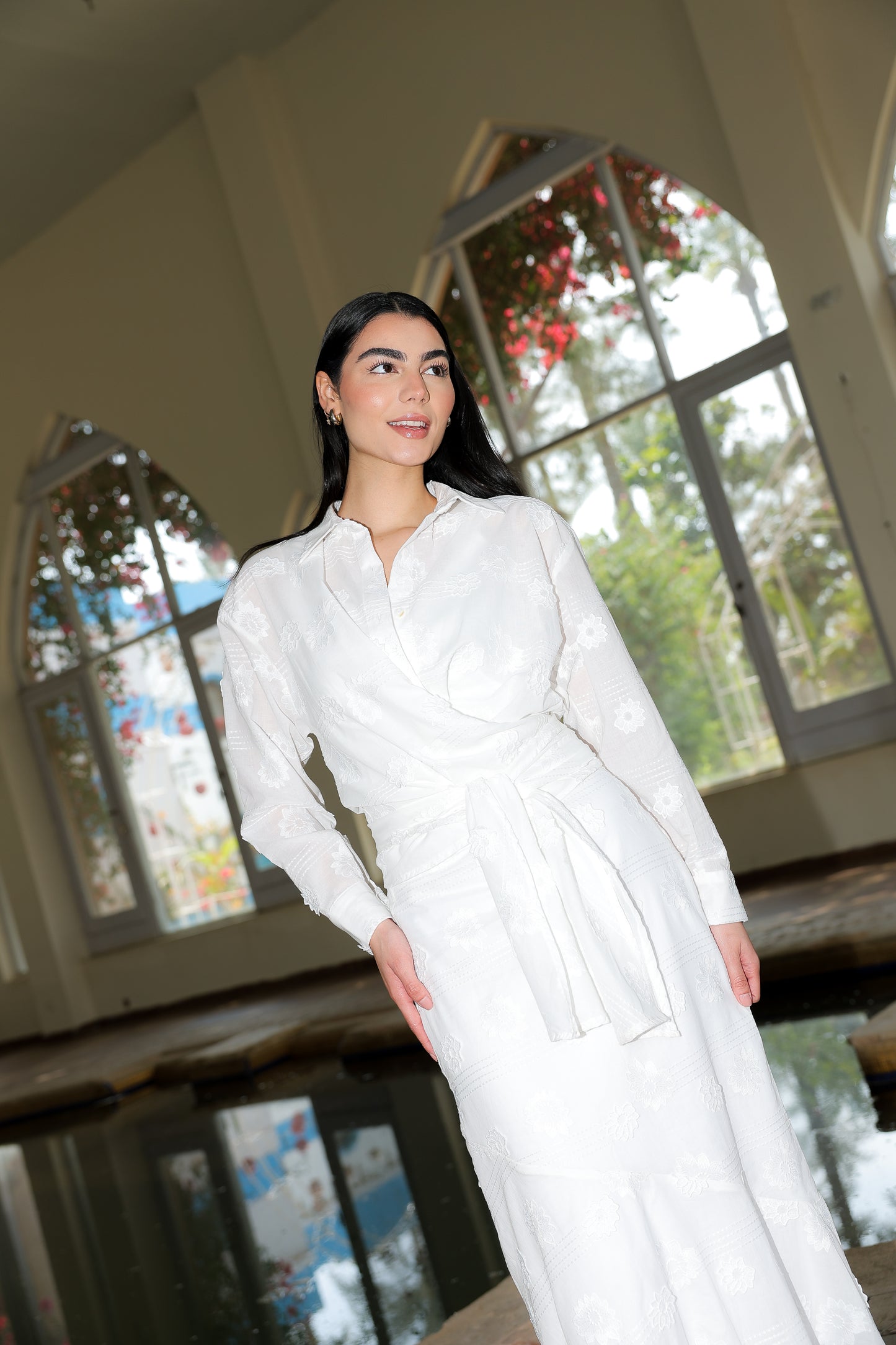 feminine set In White Richelieu lace