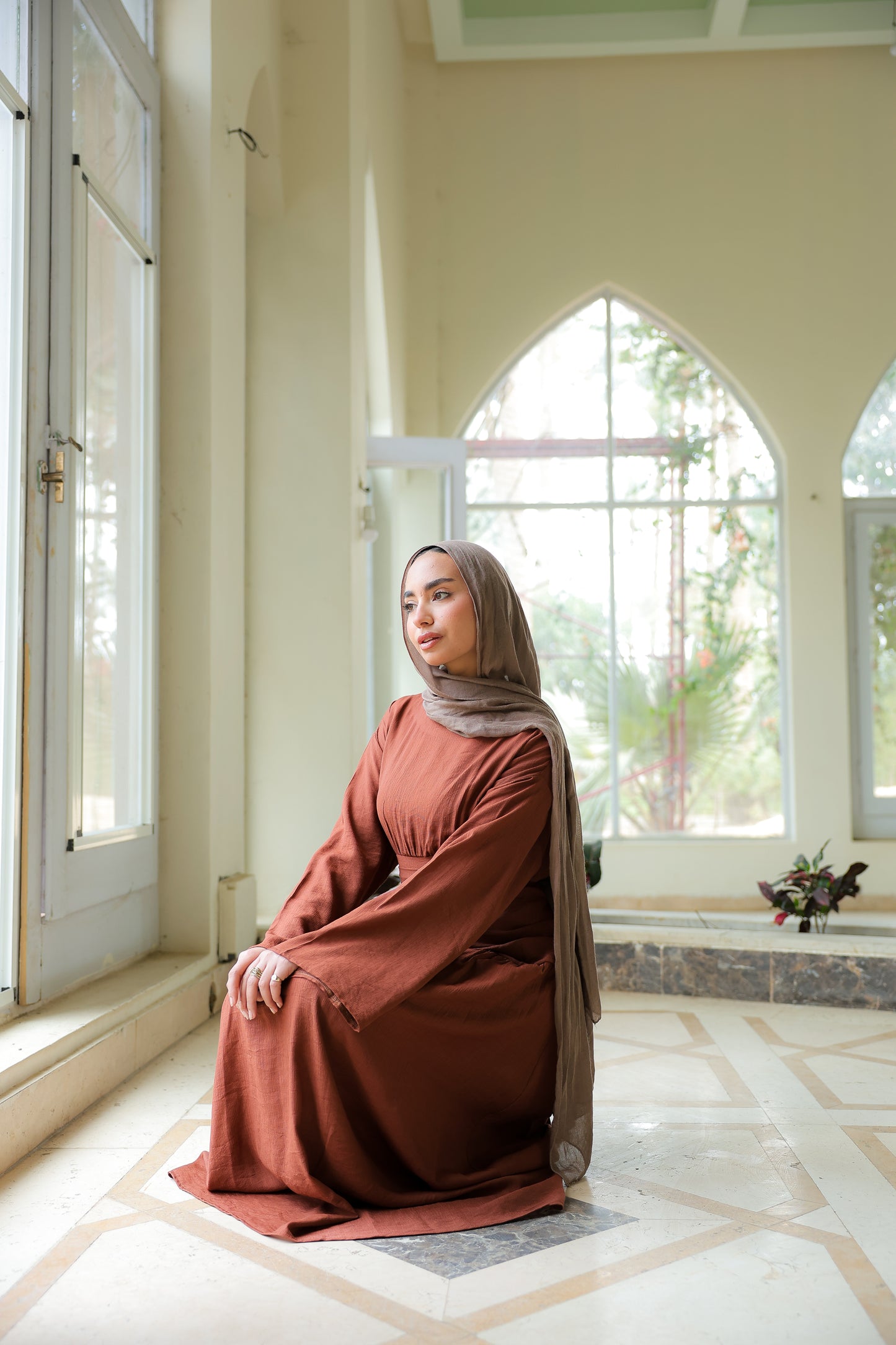 Salu dress in brown