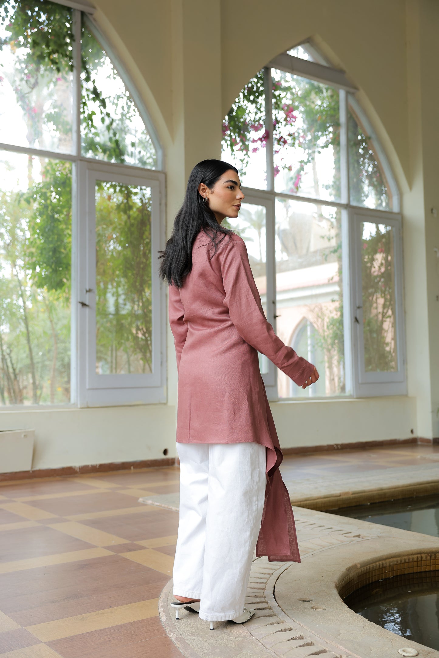 Paneled Tie-front shirt in rosewood