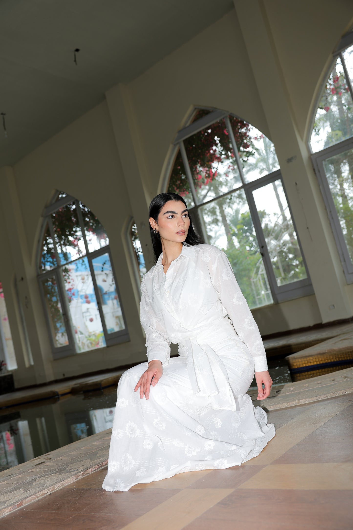 feminine set In White Richelieu lace