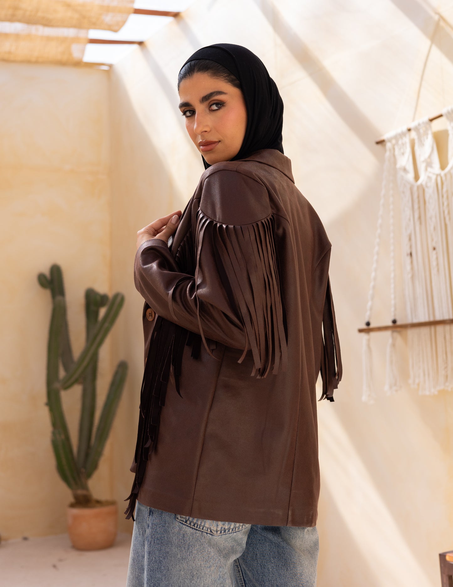 Fringes stung suede in dark chocolate