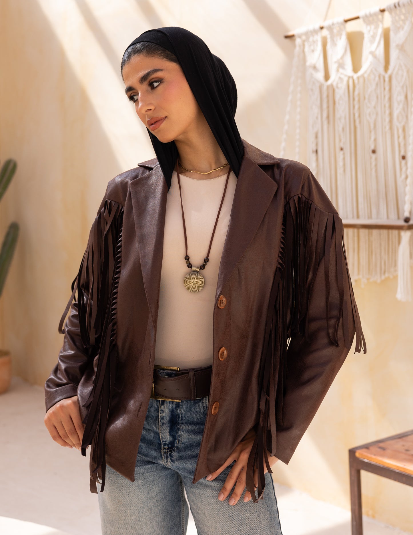 Fringes stung suede in dark chocolate