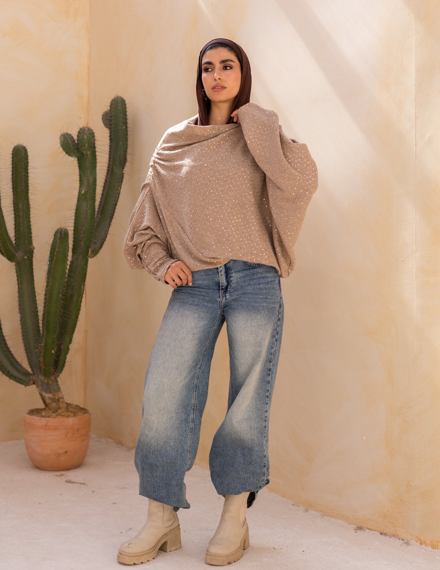 Knitted top with Sequins in latte