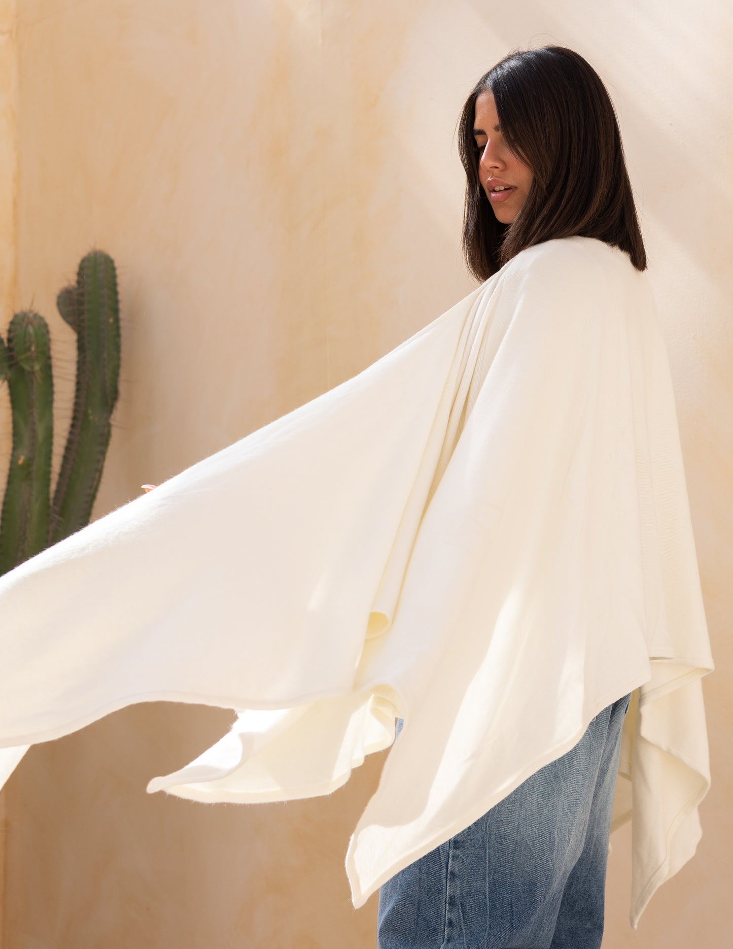 Layered blouse in off white