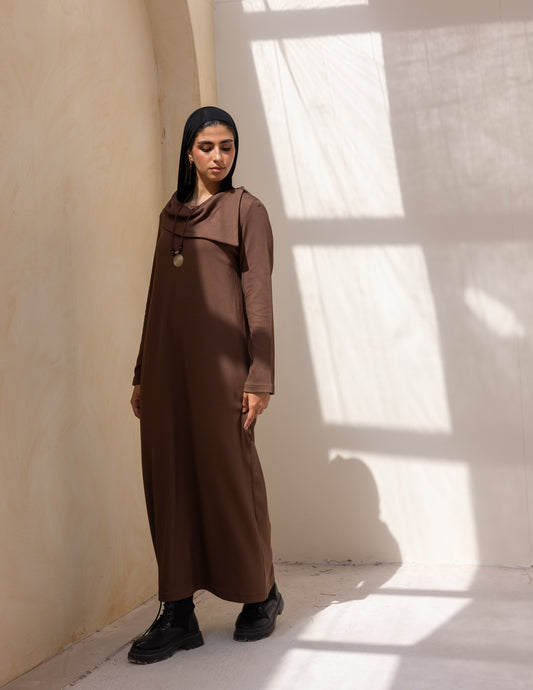 Knitted wide neck dress in brown