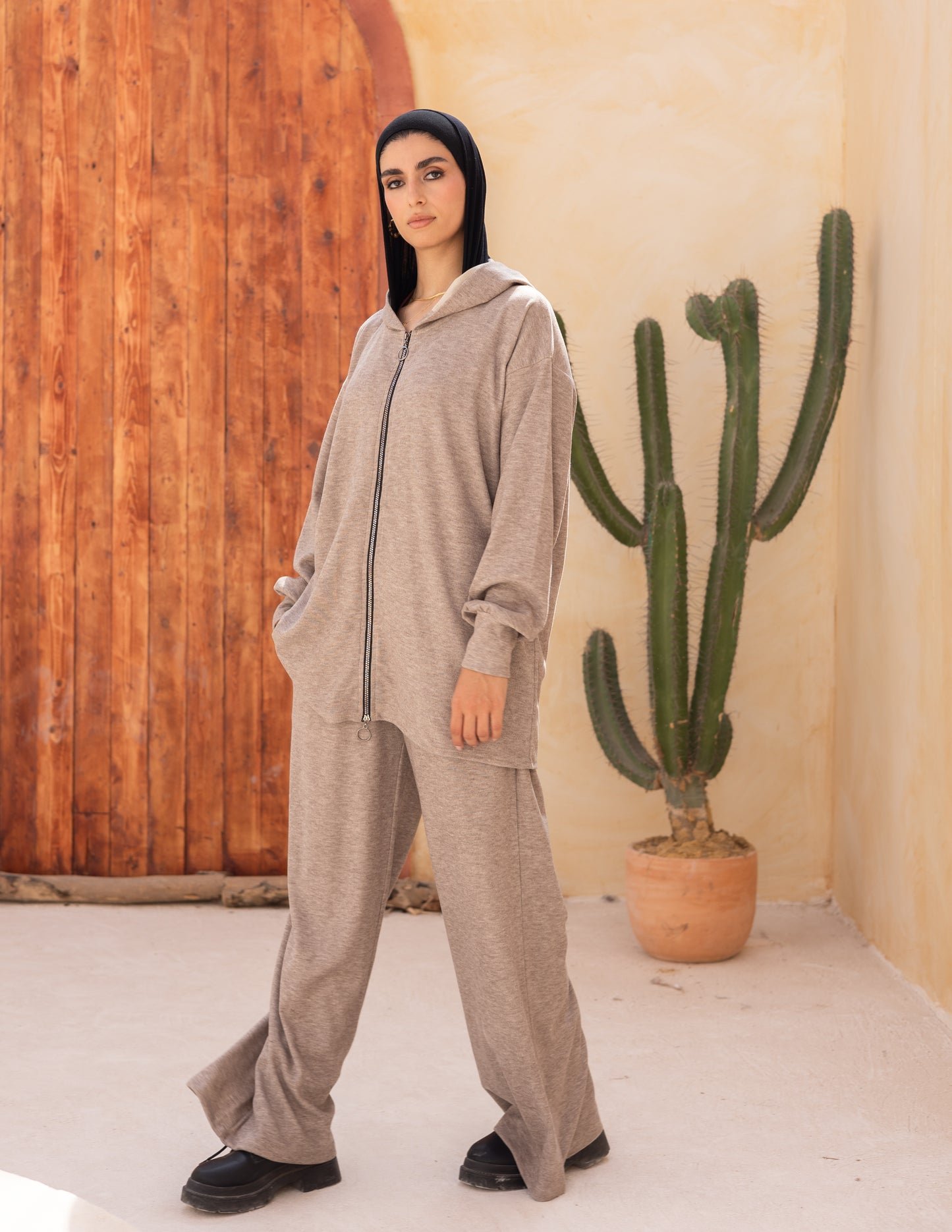Knitted set in Grayish
