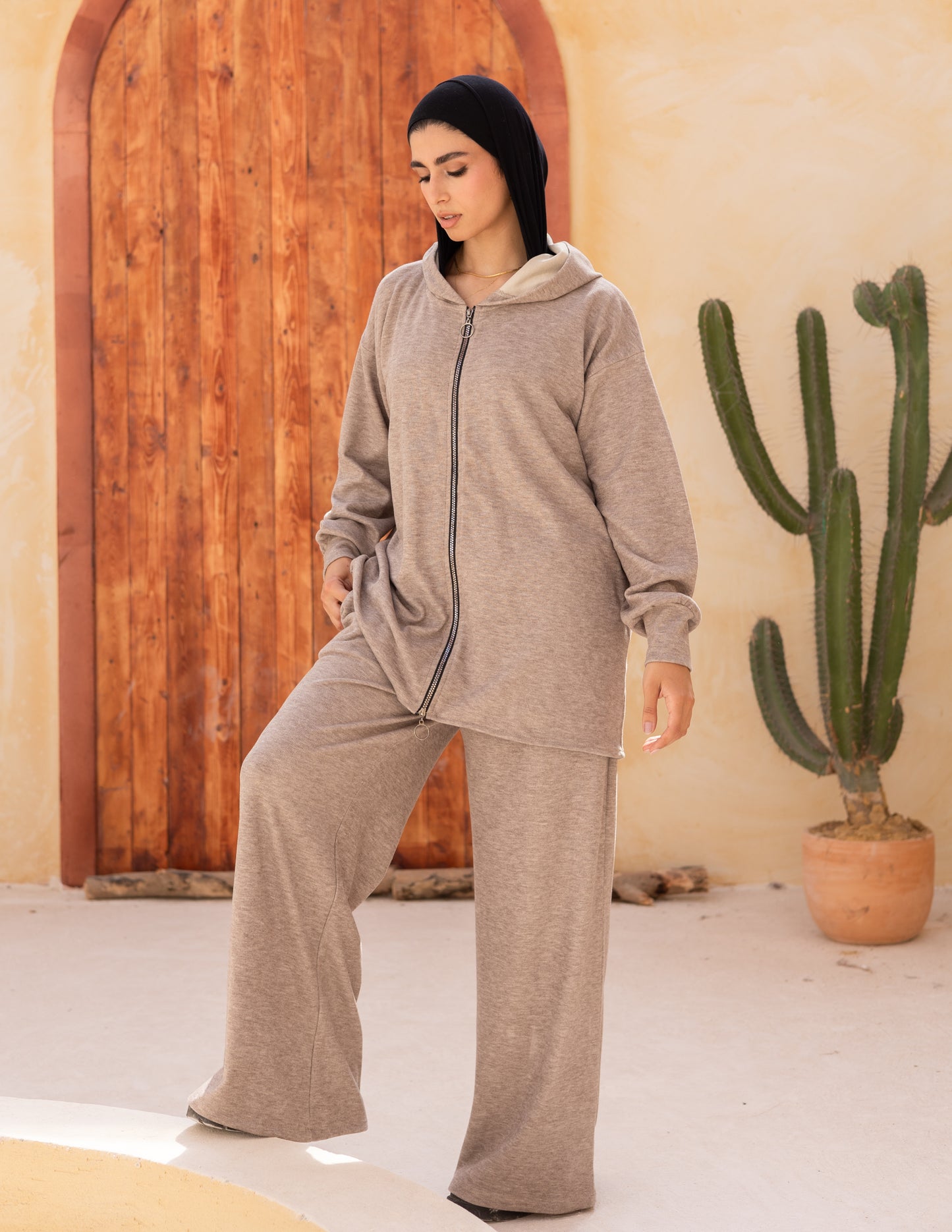 Knitted set in Grayish