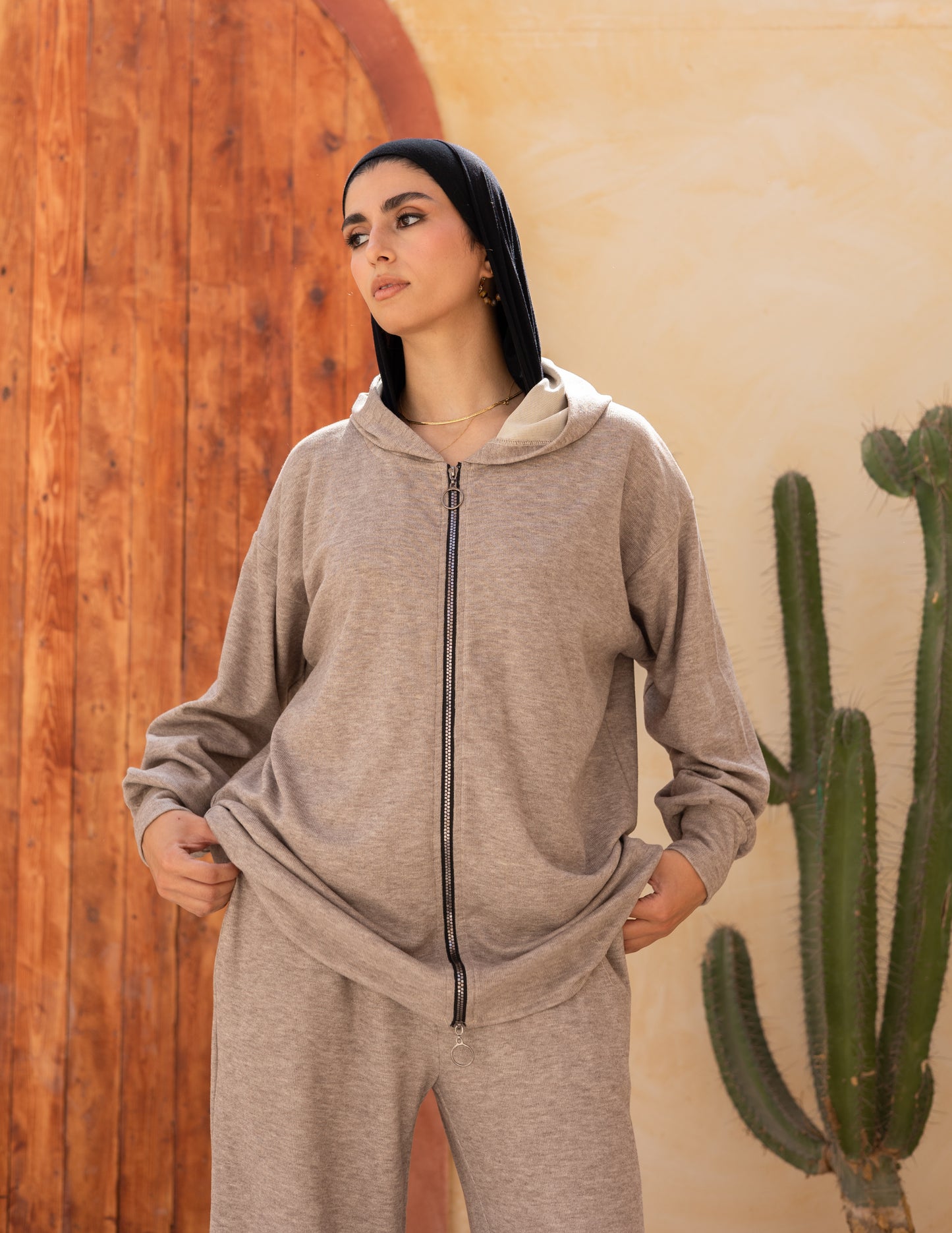 Knitted set in Grayish