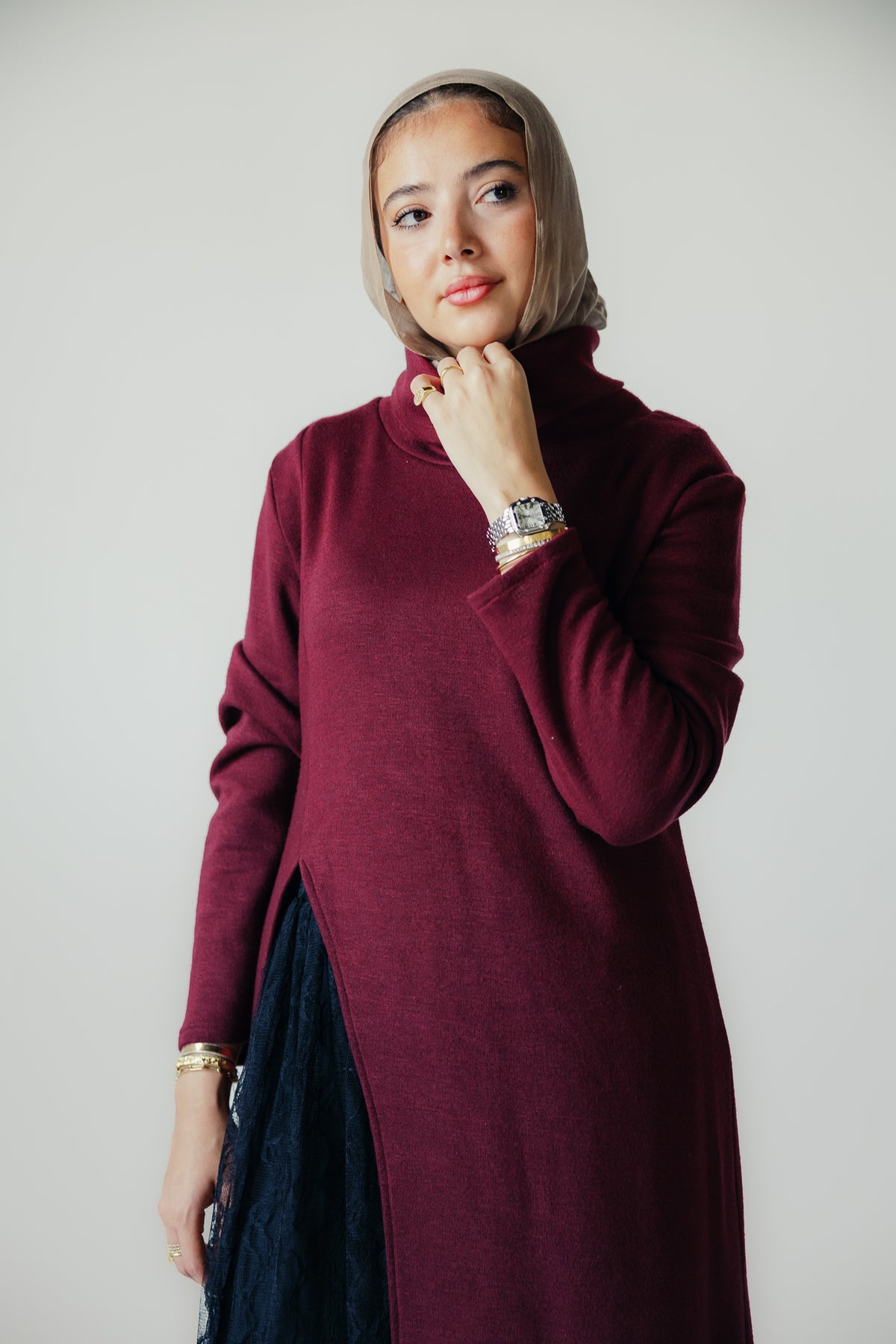 Aura Open-Hem Knit top in Burgundy