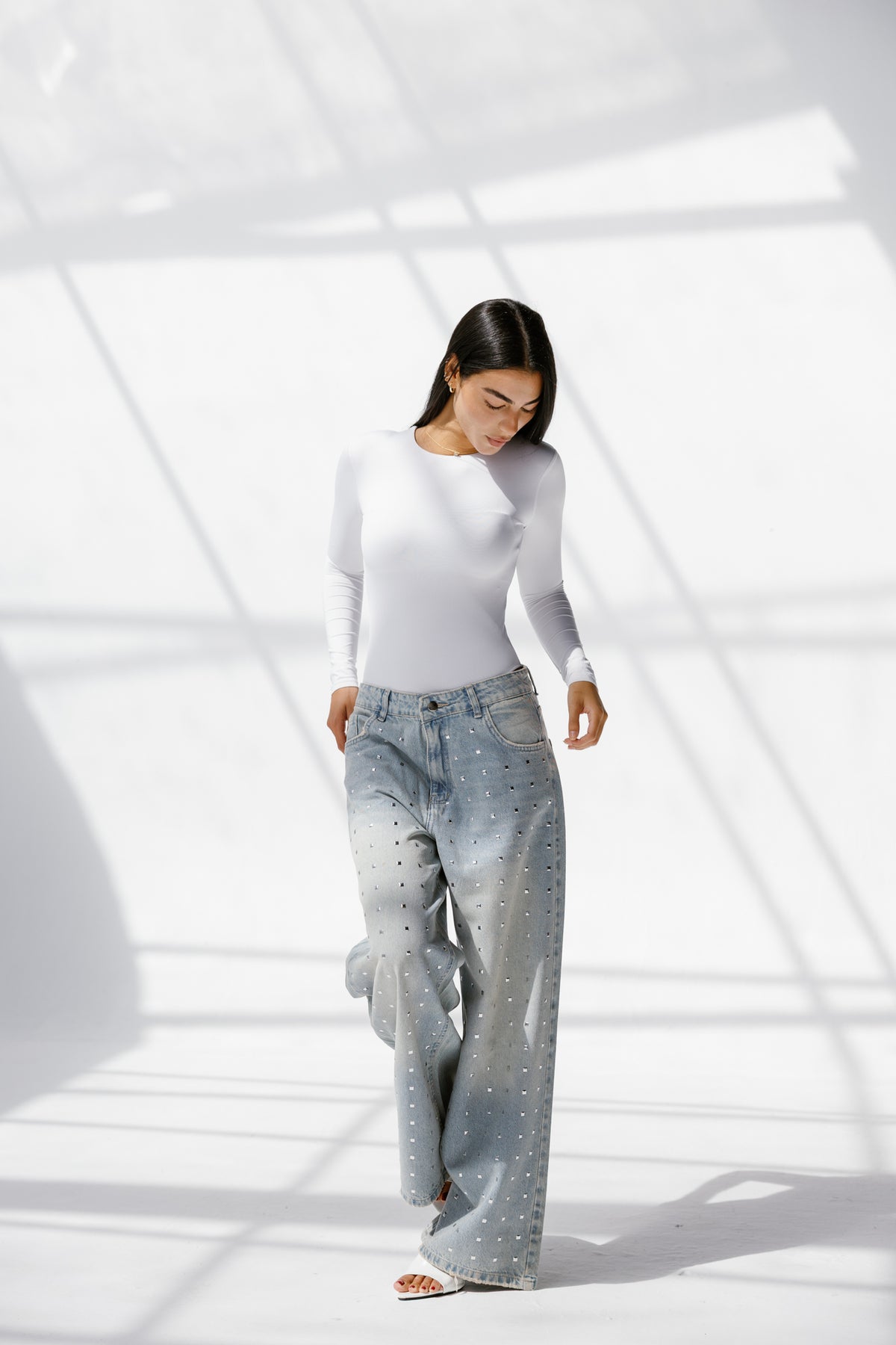 Twist Wide- leg denim pants Studs