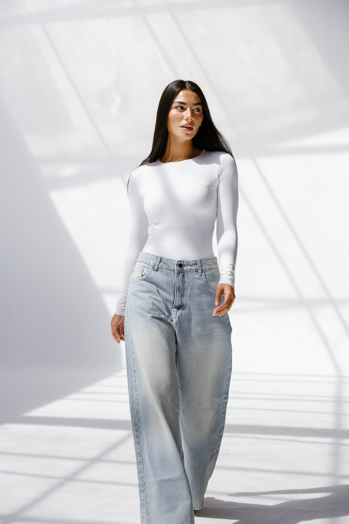 Twist Wide- leg denim pants plain